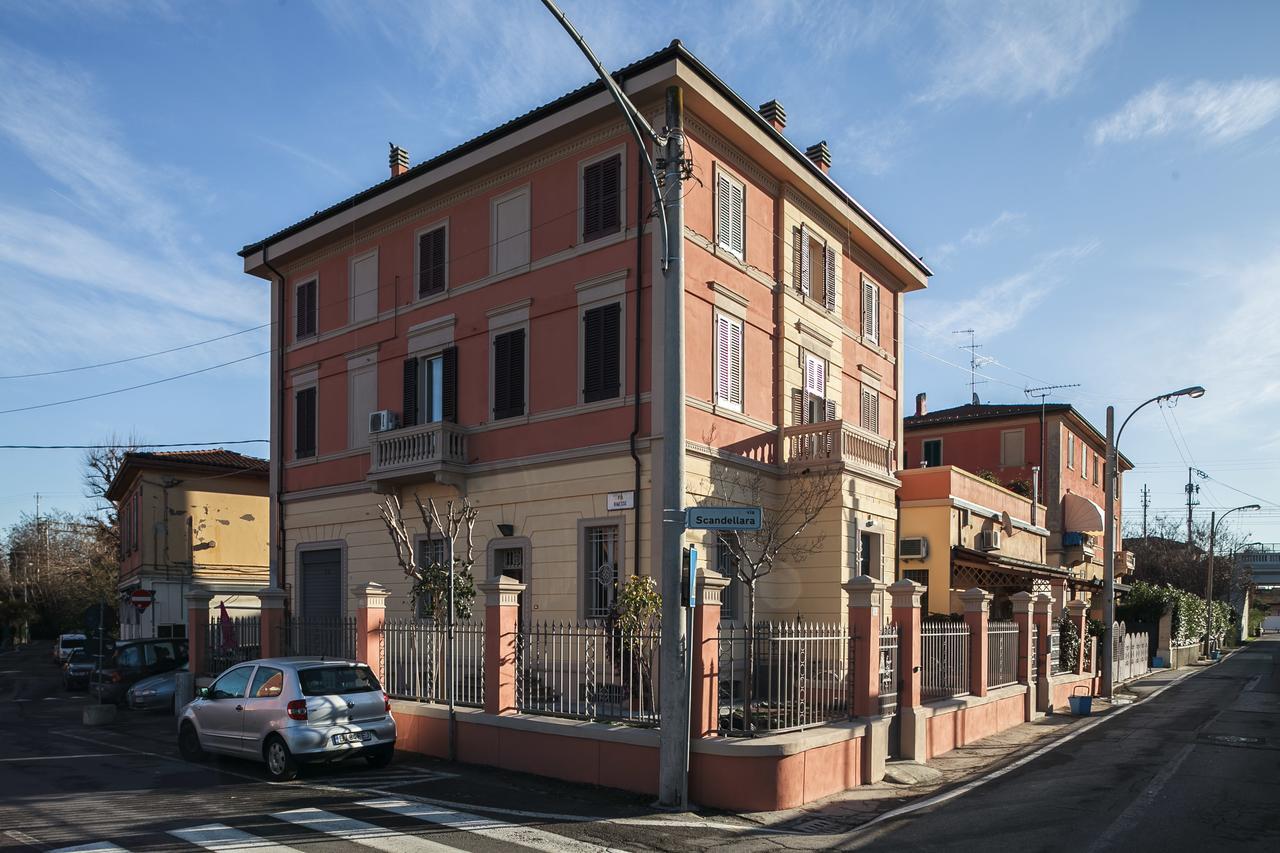 Sant'Orsola Suites Apartments Болонья Экстерьер фото
