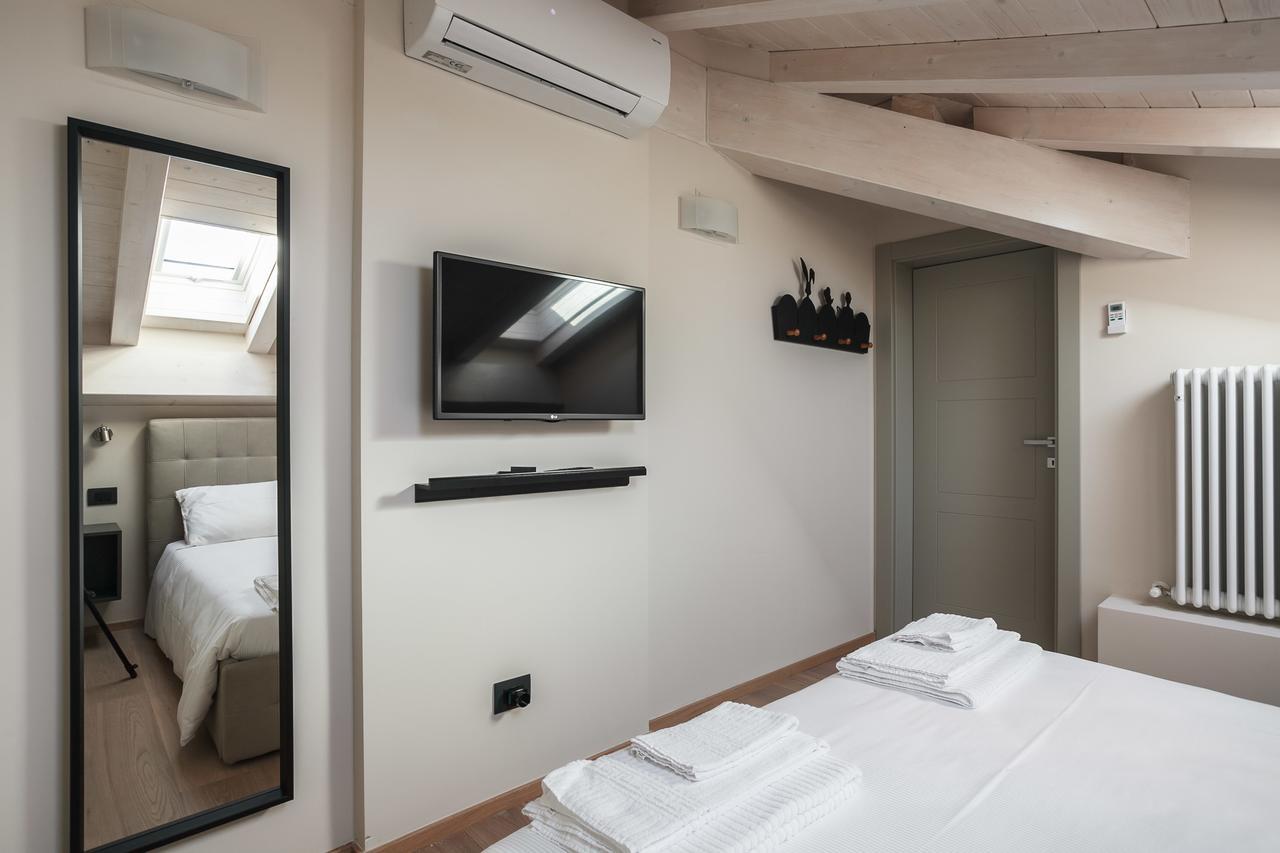 Sant'Orsola Suites Apartments Болонья Экстерьер фото